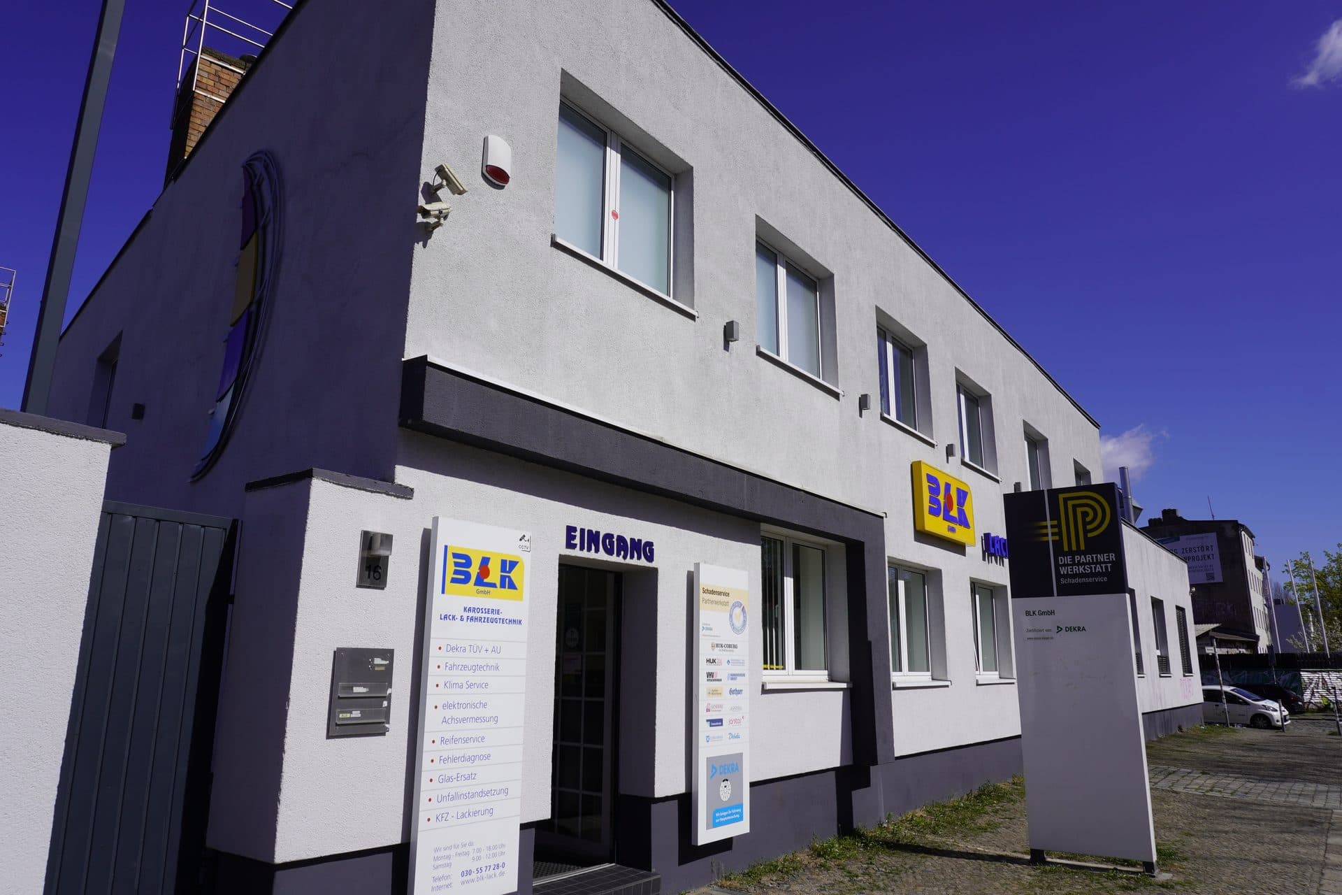 BLK GmbH Werkstatt Eingang — Wiesenweg 16, Berlin